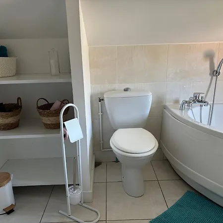 Emma , Maison Classee 3 Etoiles Au Centre De Avec Jardin Clos A Chatellerault, A 20 Mn Futuroscope&aquascope * Châtellerault