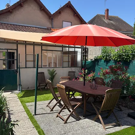 Emma Maison Cosy Avec Jardin Clos à à 20 Mn Futuroscope Aquascope Idéale Familles Et Travail Сasa de vacaciones Châtellerault