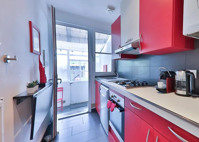 Emma , Maison Classee 3 Etoiles Au Centre De Avec Jardin Clos A Chatellerault, A 20 Mn Futuroscope&aquascope Vakantiehuis *