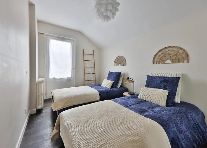 Emma , Maison Classee 3 Etoiles Au Centre De Avec Jardin Clos A Chatellerault, A 20 Mn Futuroscope&aquascope Châtellerault