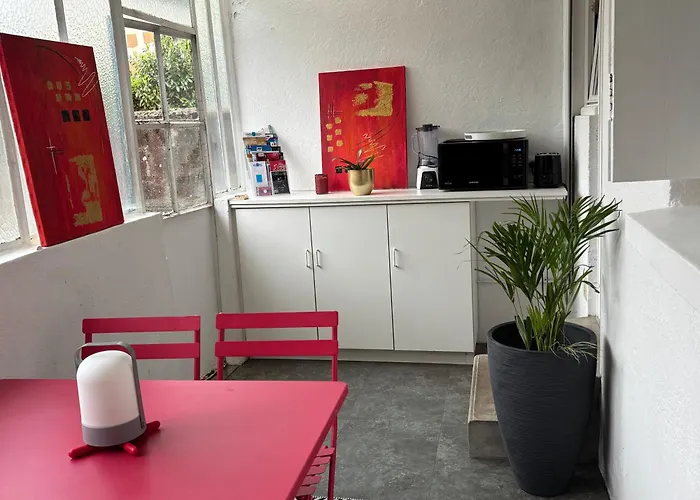 Vakantiehuis Emma , Maison Classee 3 Etoiles Au Centre De Avec Jardin Clos A Chatellerault, A 20 Mn Futuroscope&aquascope *